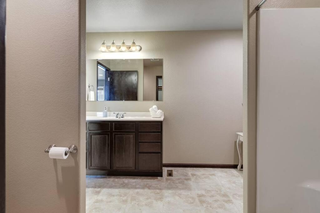 Large Home In The Most Convenient Location Rapid City Luaran gambar