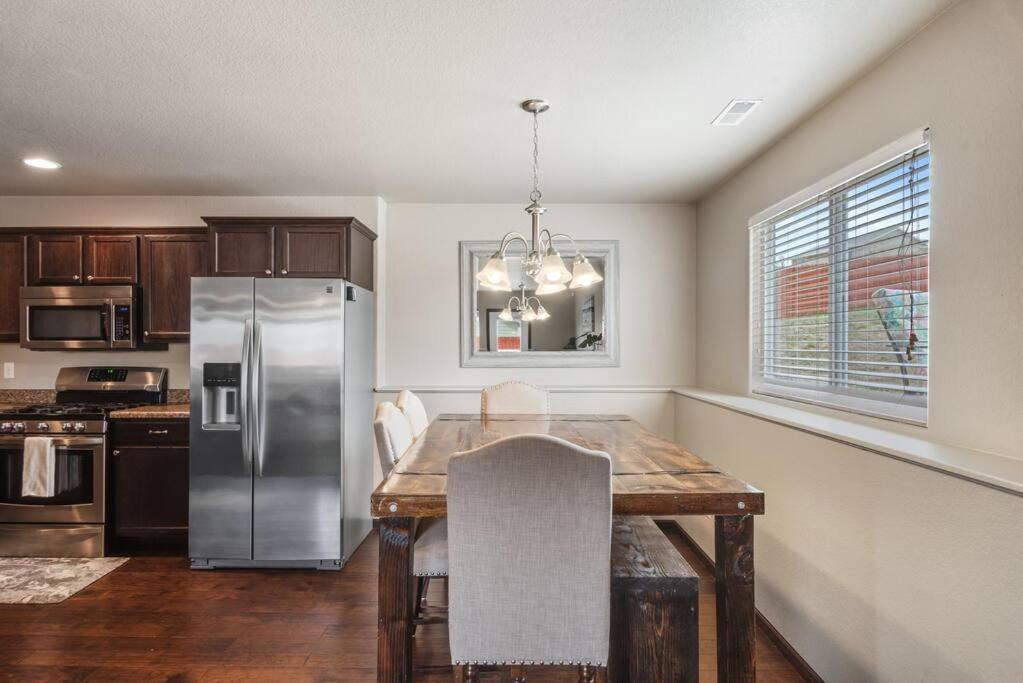 Large Home In The Most Convenient Location Rapid City Luaran gambar